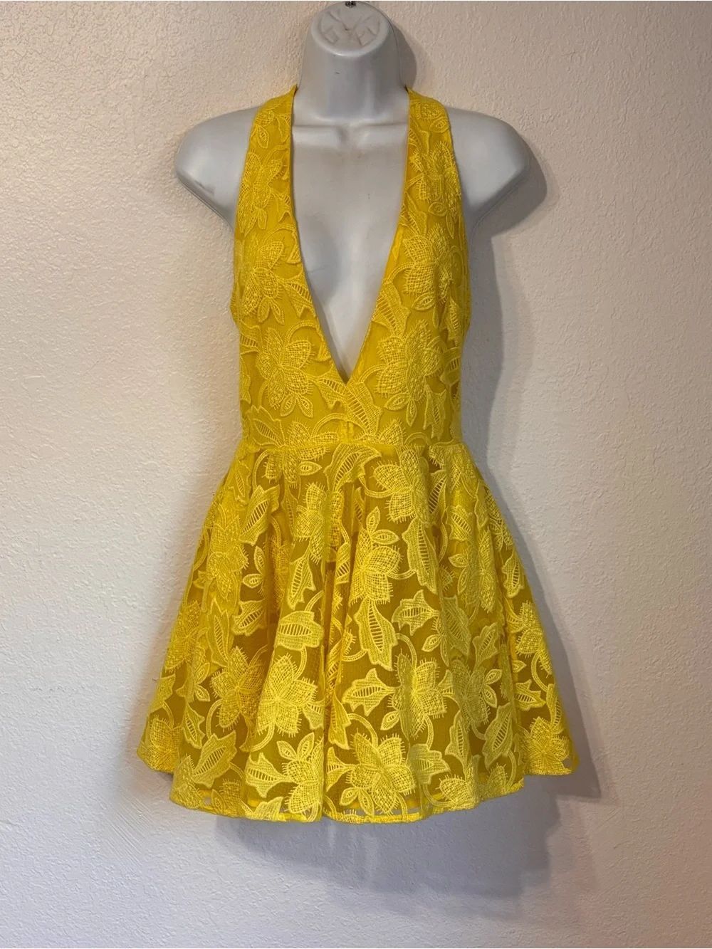 Bebe Yellow Lace Deep Plunge Mini Dress Size 2